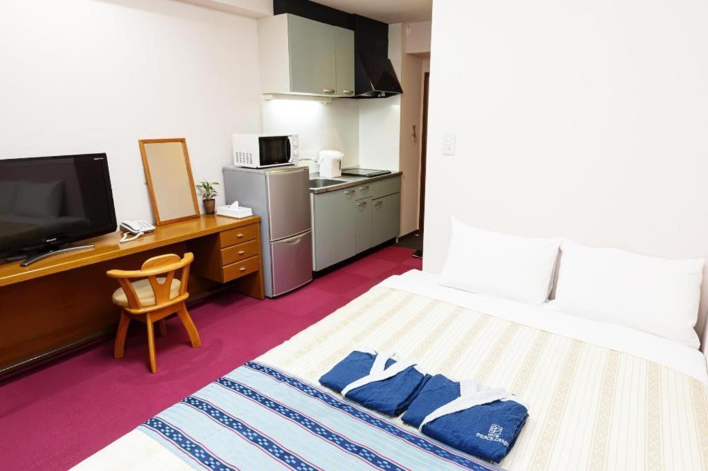 Hotel Peace Land Kume Naha Esterno foto